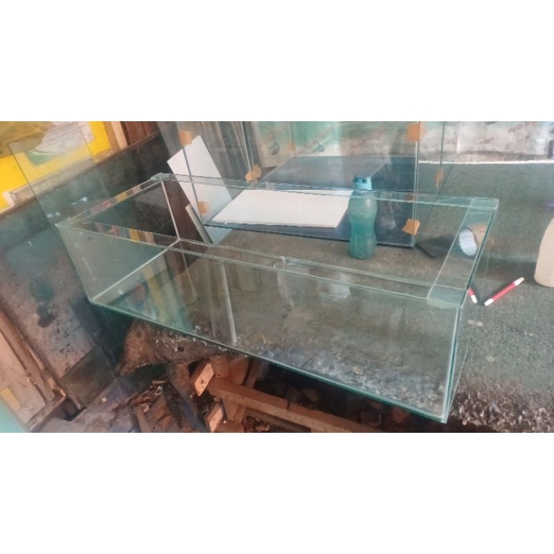 aquarium kaca 70x40x40