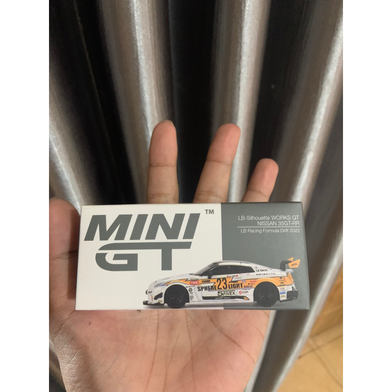 Mini GT R35 LBWK Formula Drift