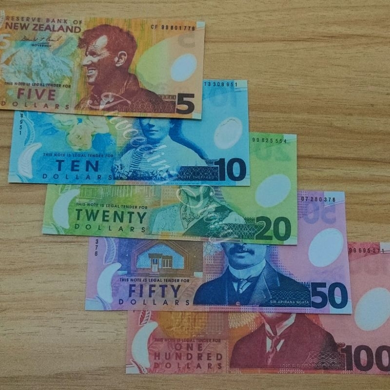 Replika Uang Dolar Selandia Baru / Uang Mainan / NZD / New Zealand Dollars / Dolar Selandia Baru / 5