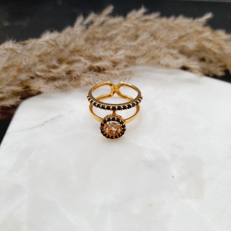 Cincin Emas Var Ubet Mata Hitam