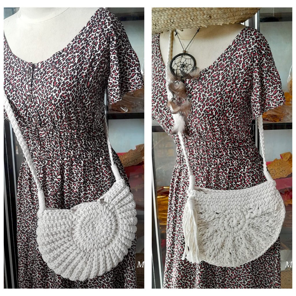 Tas selempang rajut Sulam Bali
