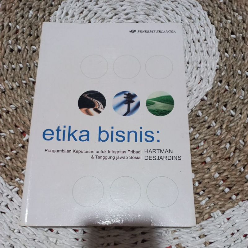 etika bisnis hartman