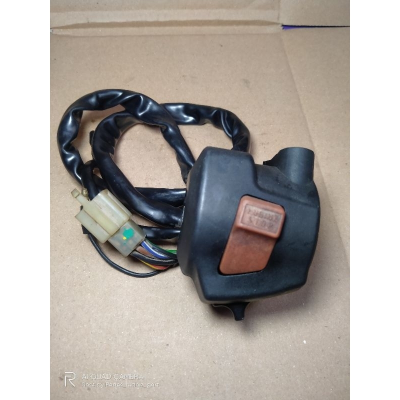 Holder saklar holder kanan Tiger Revo original copotan motor