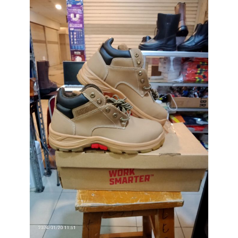 Sepatu safety Aetos Mercury 813011 warna wheat/cream asli murah