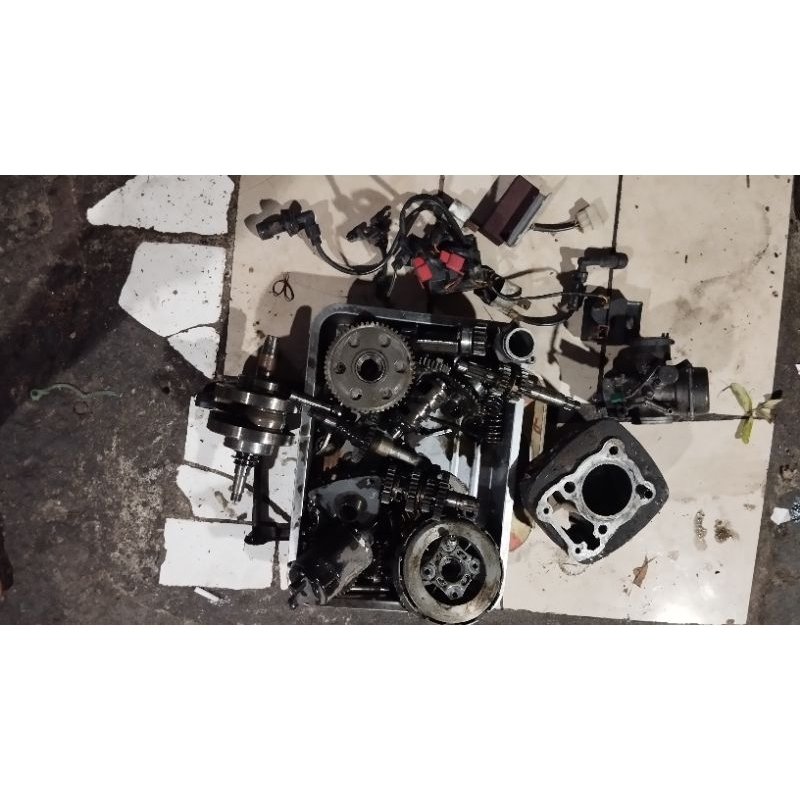 sperpart mesin bajaj pulsar 180cc