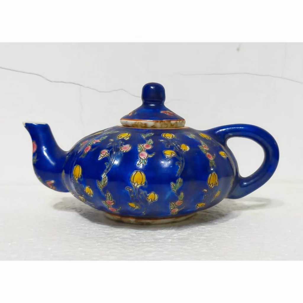 teko keramik famille biru cina vintage antik