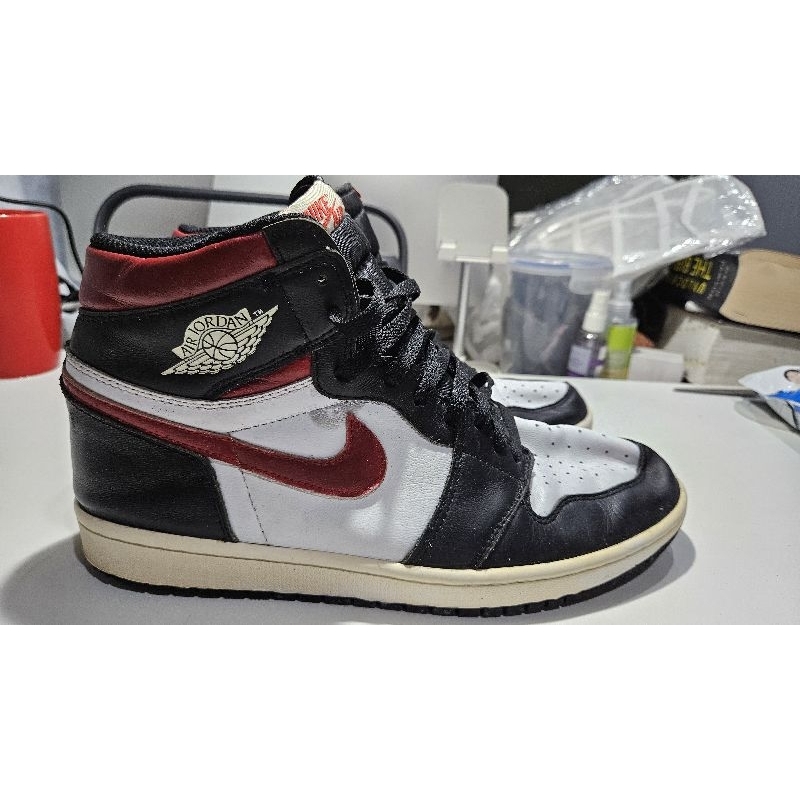 Jordan Retro 1 High Black Gym Red