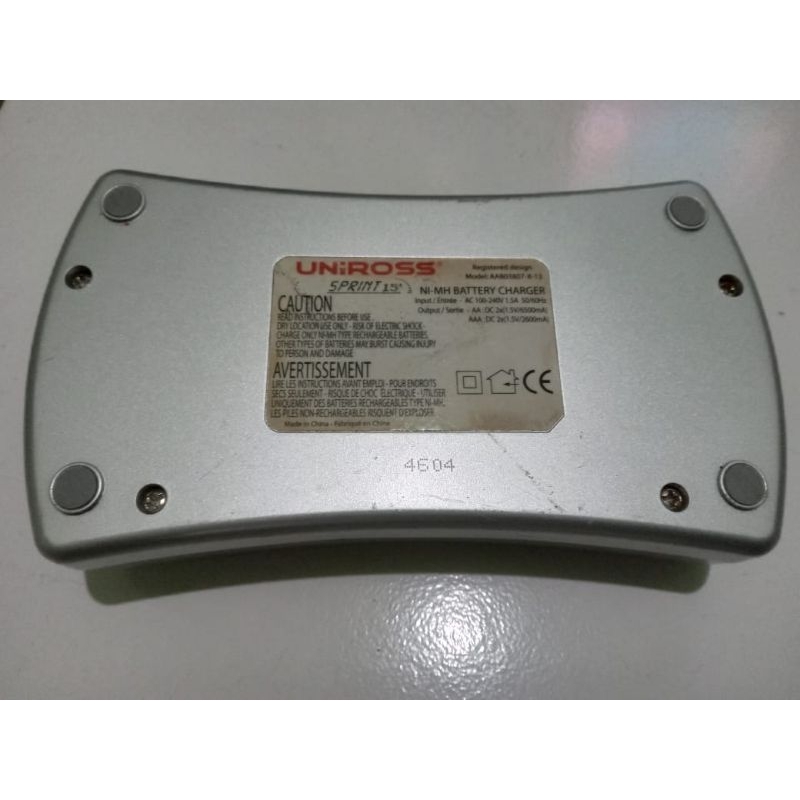 CHARGER BATRAI AA UNIROSS