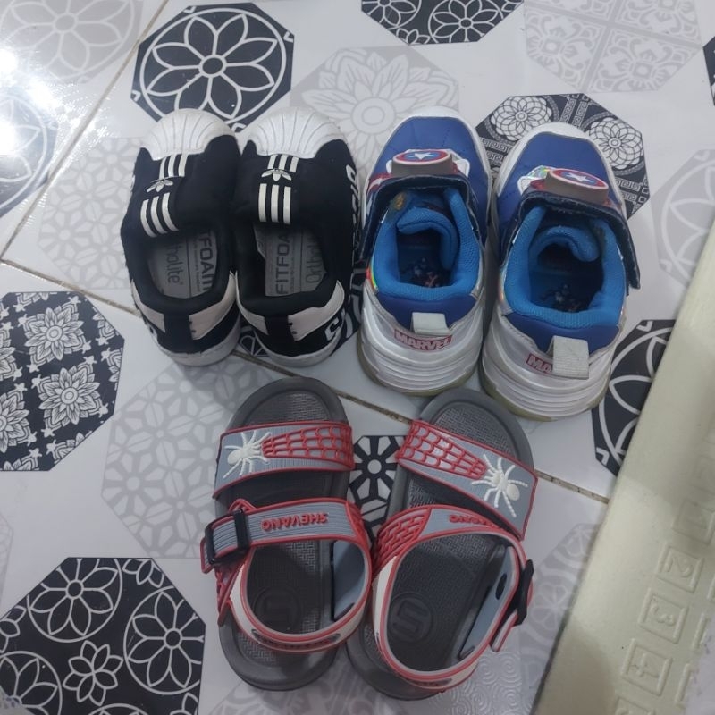 sepatu anak second