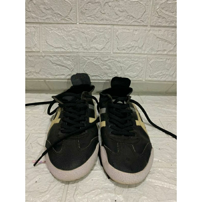 Sepatu sneakers onitsuka second original made in japan size 42