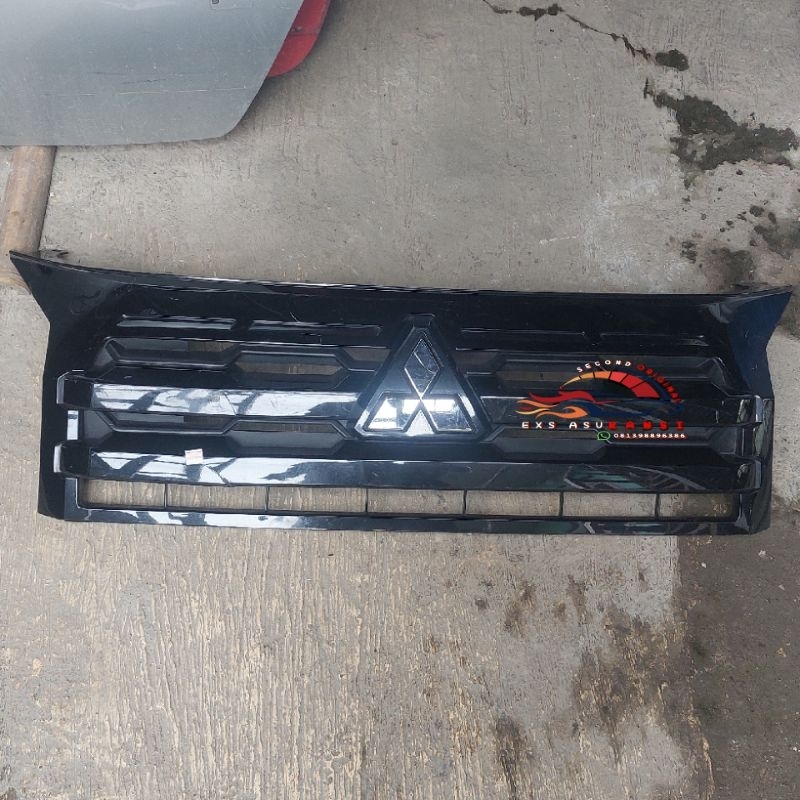 Grill Xpander Cross Facelift 2022