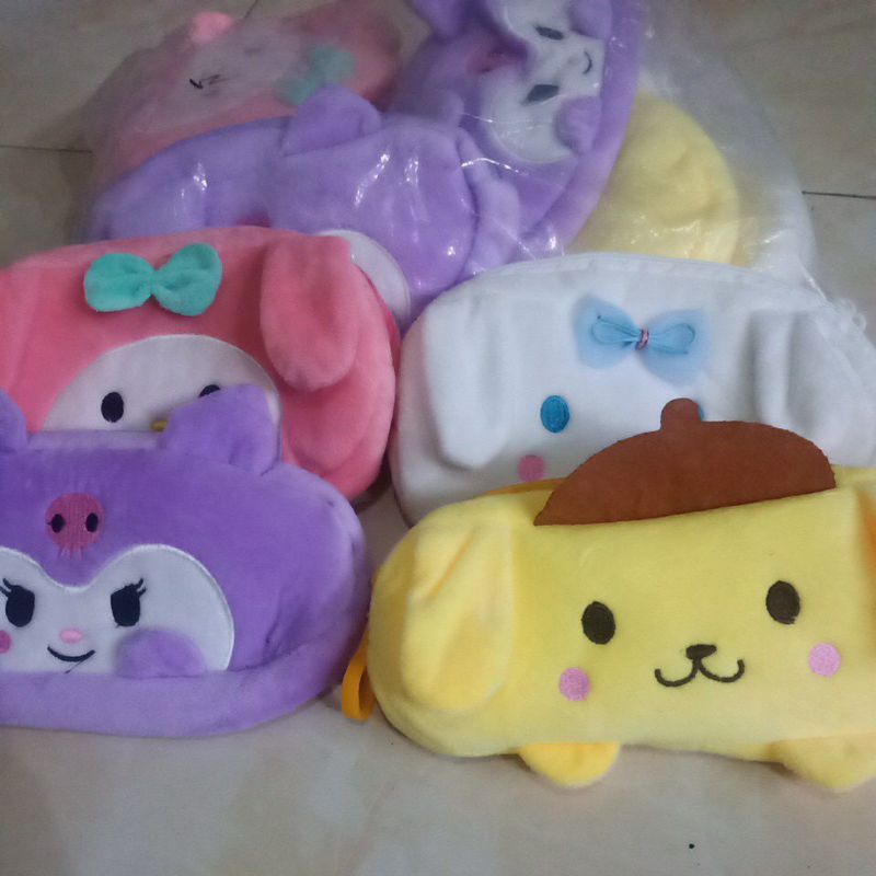 

Tempat pensil bulu sanrio