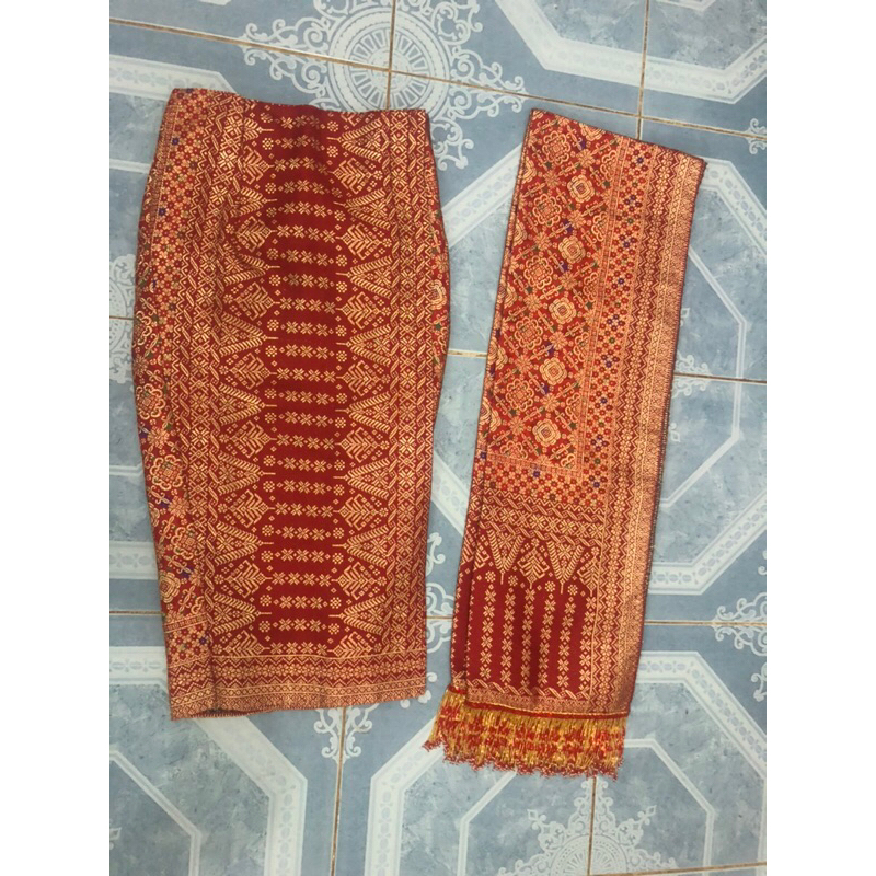 rok songket dan selendang pengantin karo ronce payet