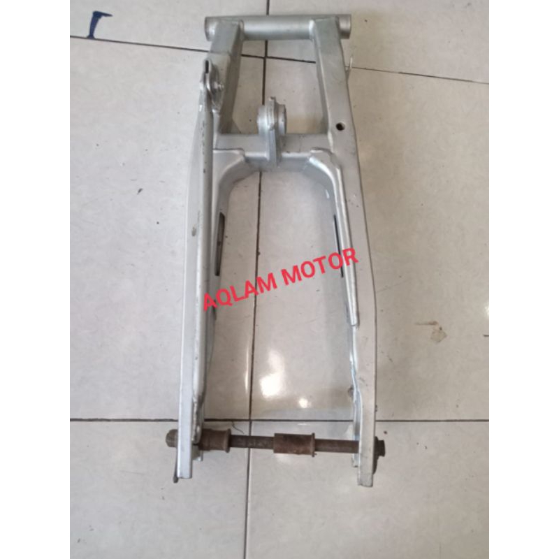 Swing arm capit udang set Yamaha Vixion Old / Original copotan