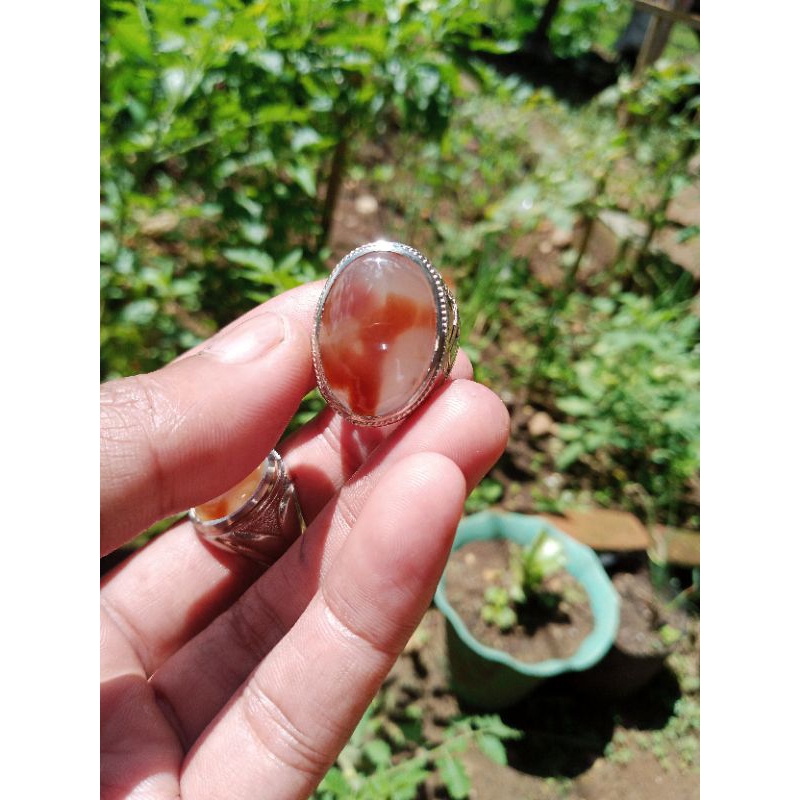 batu cincin yakut merah