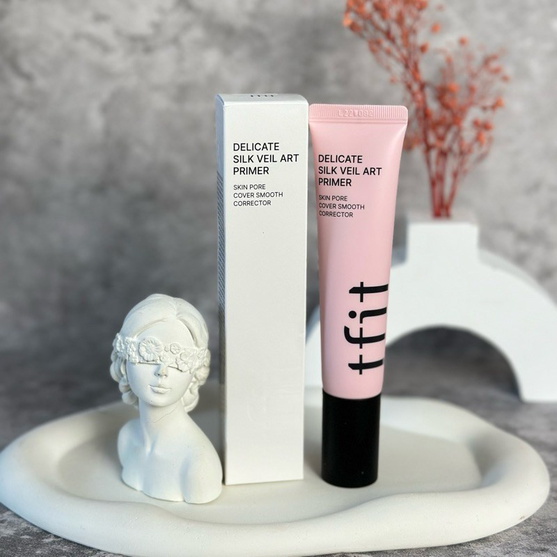 Tfit delicatw silk Primer / Concealer