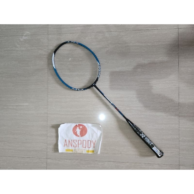 RAKET BADMINTON YONEX VOLTRIC 8 DG SLIM