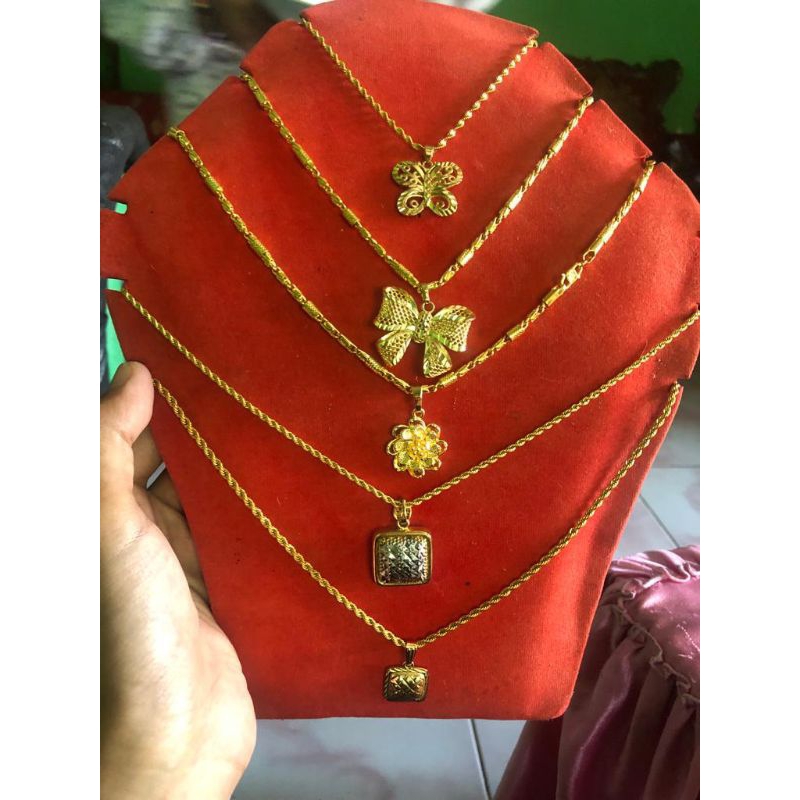 Kalung Emas Bangkok