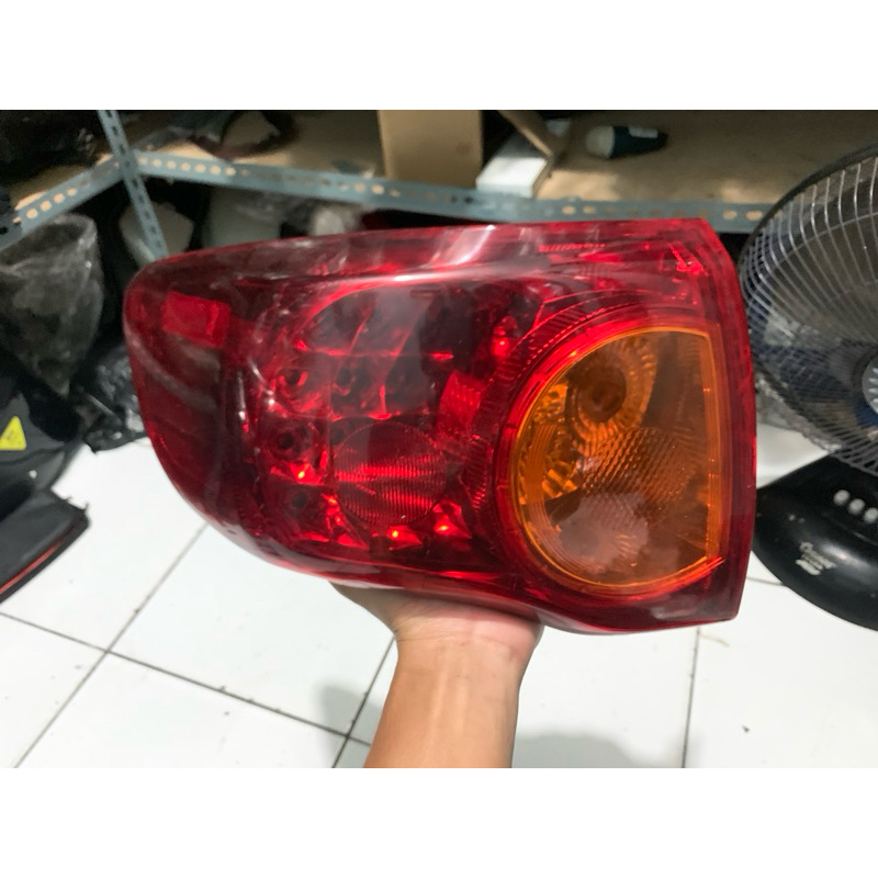 stoplamp toyota corolla altis 2008 2010