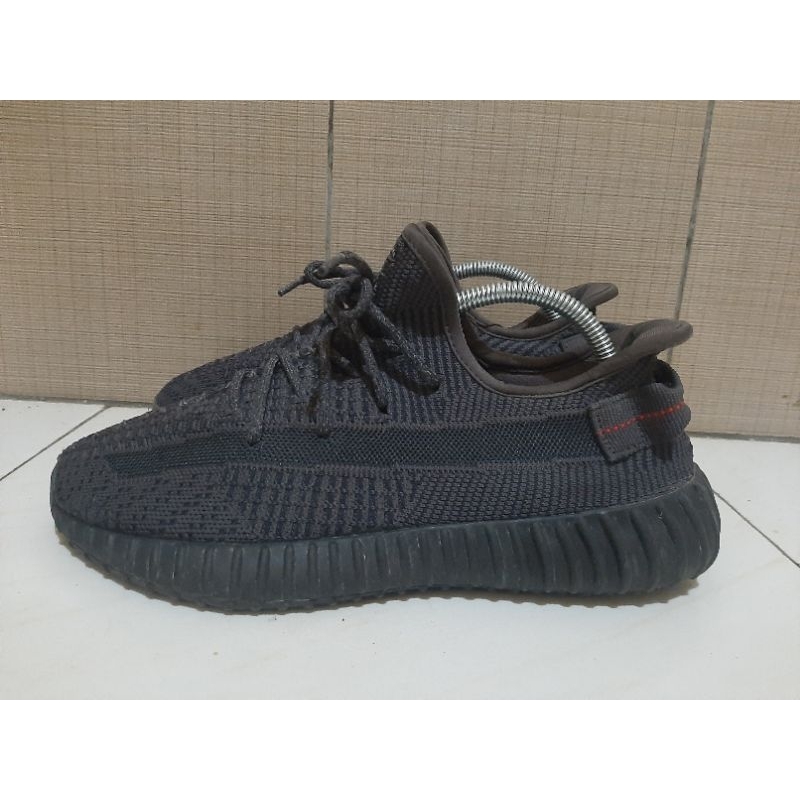 ADIDAS YEEZY 350 Black Second