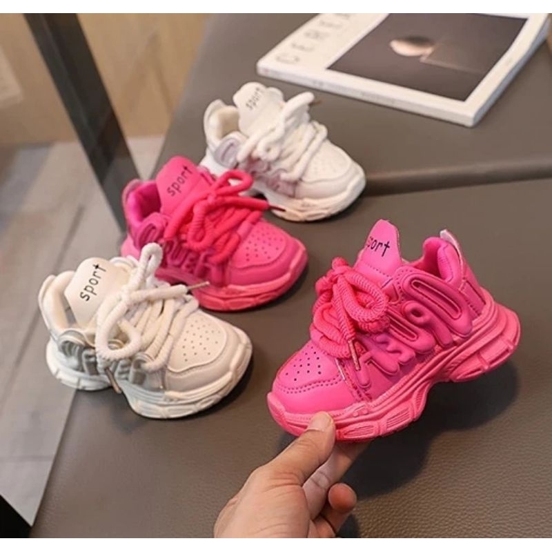 sneakers fashion Korea anak perempuan