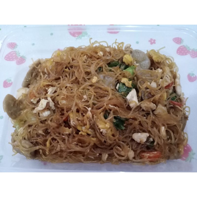 

bihun goreng ayam dan bakso