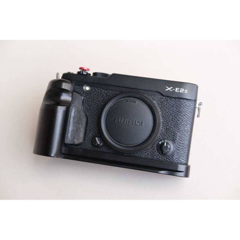 FUJIFILM XE2S BEKAS FUJIFILM X-E2S BEKAS MULUS FULLSET FUJIFILM XE2S BODY ONLY