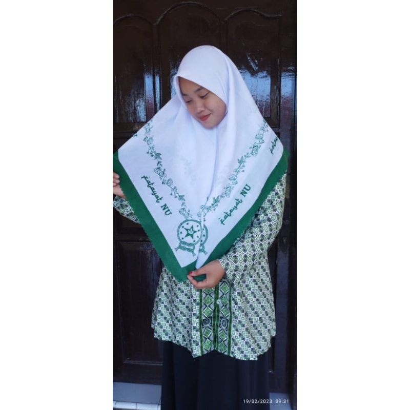 JILBAB FATAYAT KERUDUNG FATAYAT SEGI EMPAT PRINT