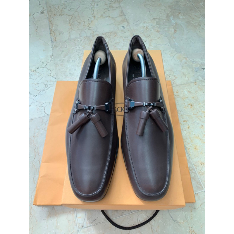 TODS Men Tassel Loafer 7 1/2 Men AUTHENTIC