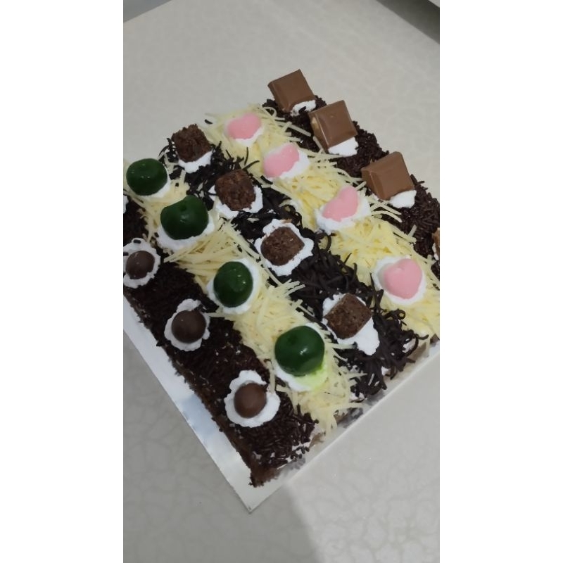 

CAKE POTONG / BOLU POTONG