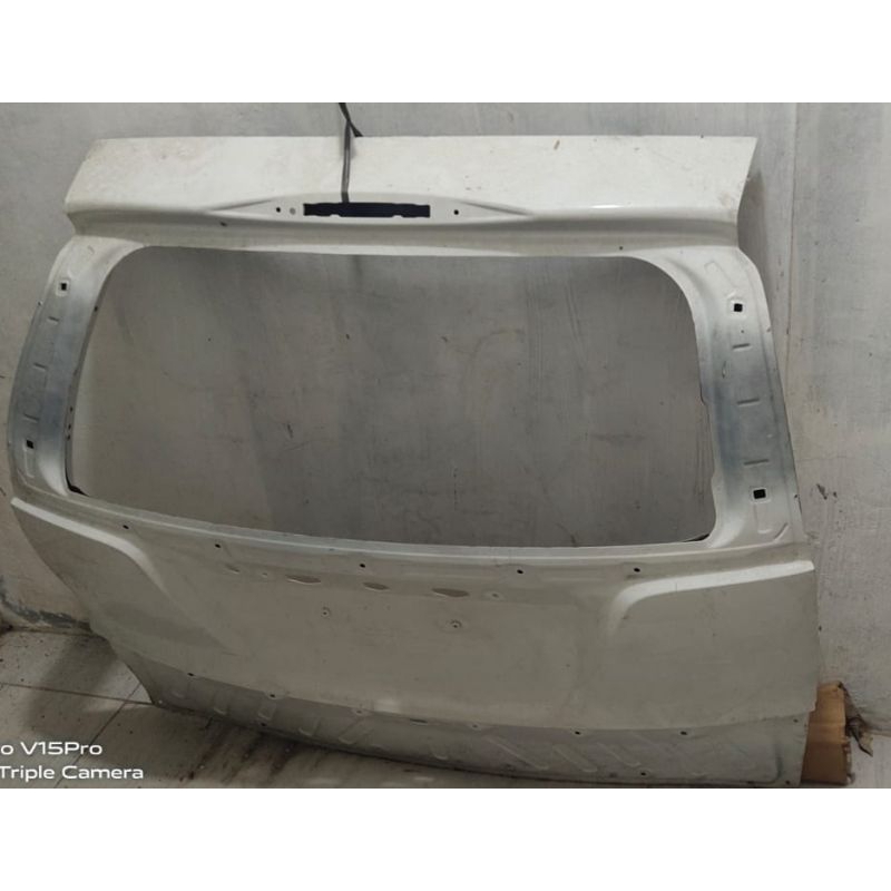pintu bagasi crv 2015
