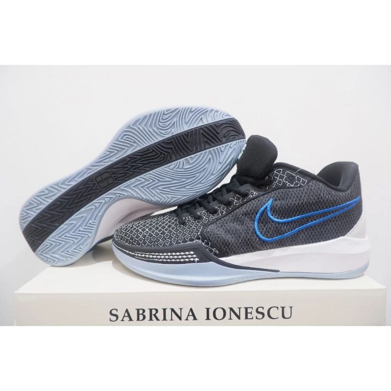 SEPATU BASKET NIKE SABRINA 1 LOW FAMILY BONDS