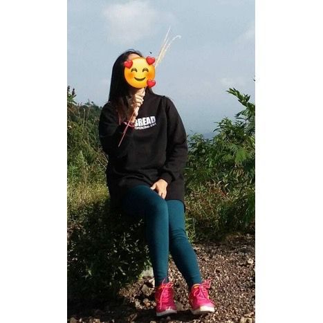 YOUNG MIN 2 NE SWEATER BLACK CREWNECK HITAM / BAJU MUSIM DINGIN WANITA