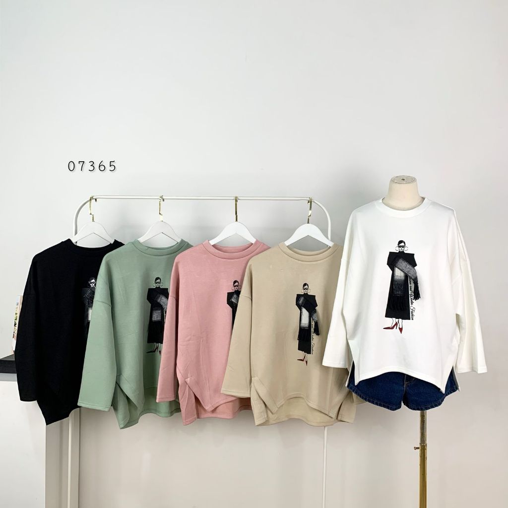 KAOS OVERSIZE MLYC AUTUM AND WINTER FASHION MOTIF GIRL SYAL 3D TIMBUL MODEL LENGAN PANJANG PREMIUM W