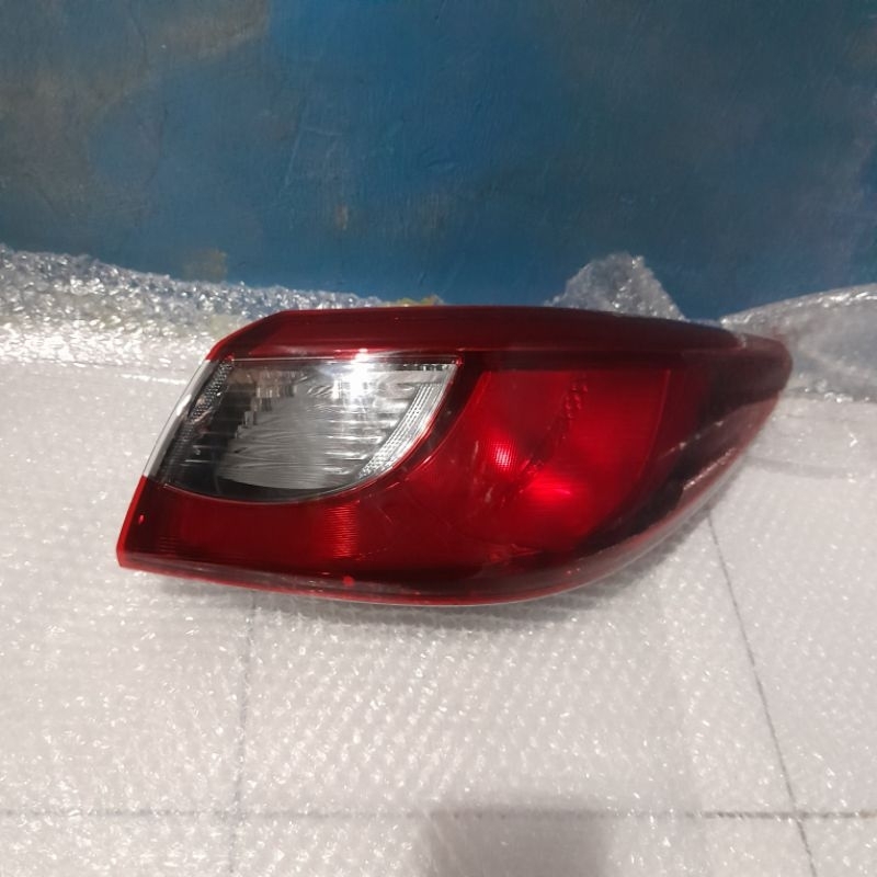 Stoplamp Lampu Belakang Mazda 2 Sedan 2022 2023 Original Kanan