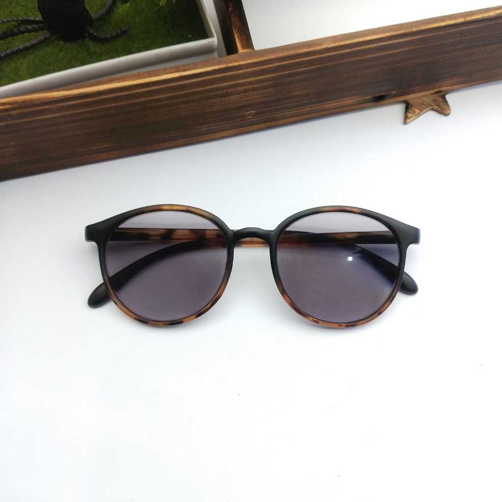 RB9 Kacamata Minus Photocromic Frame Plastik Oval Lensa Photocromic Berubah Wanita/Pria