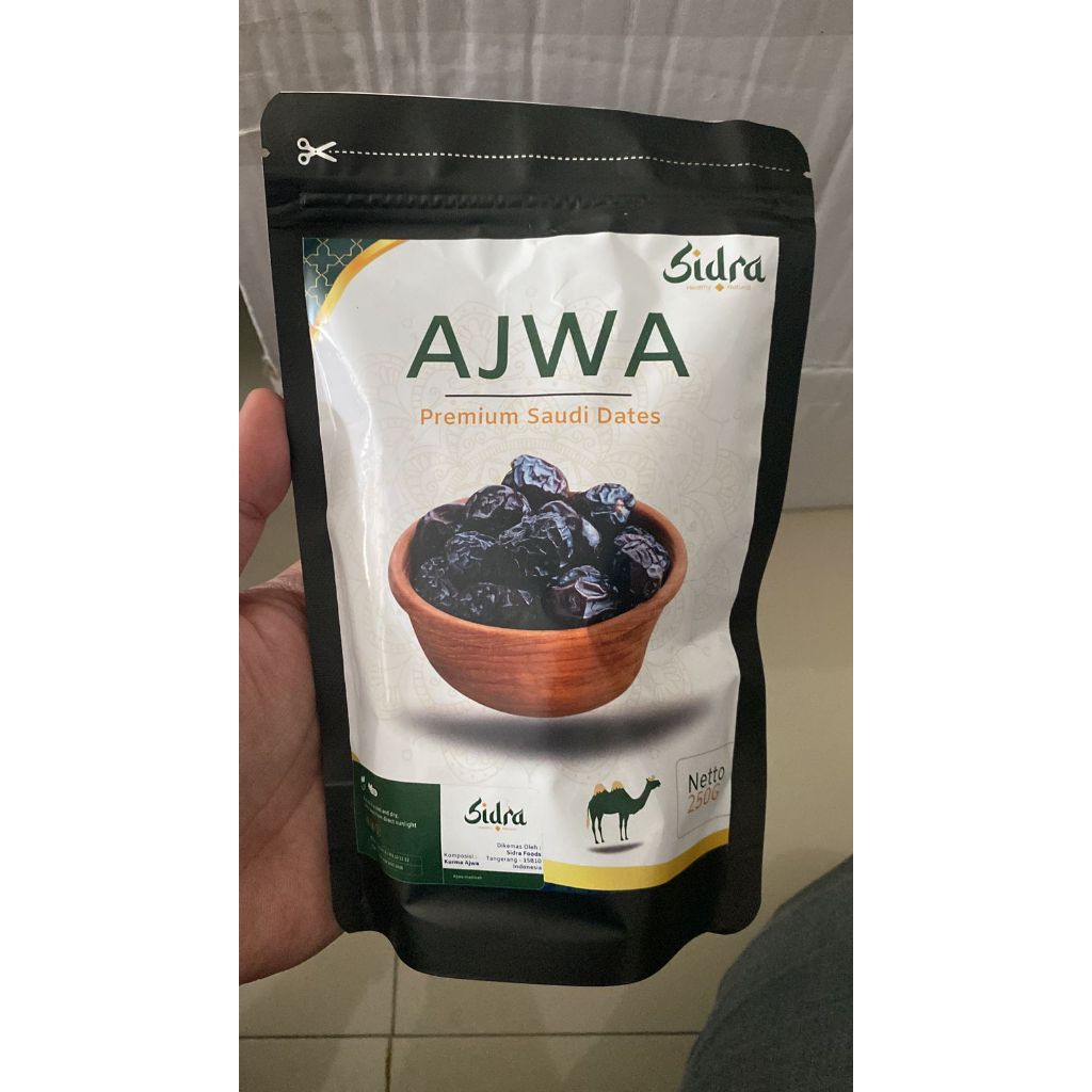 

Kurma Ajwa S POUCH 250 GRM