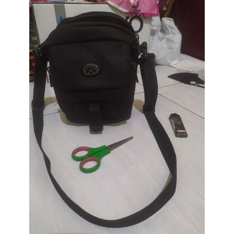Tas_selempang_pria_preloved
