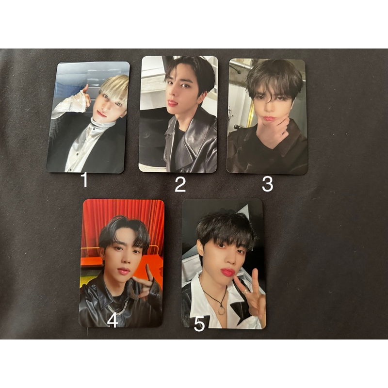 THE BOYZ OFFICIAL PC PHOTOCARD ALBUM BE AWAKE ROAR