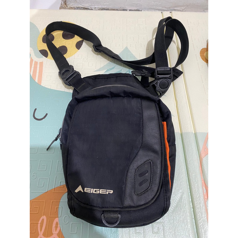 Preloved tas eiger / preloved tas pria eiger / tas selempang