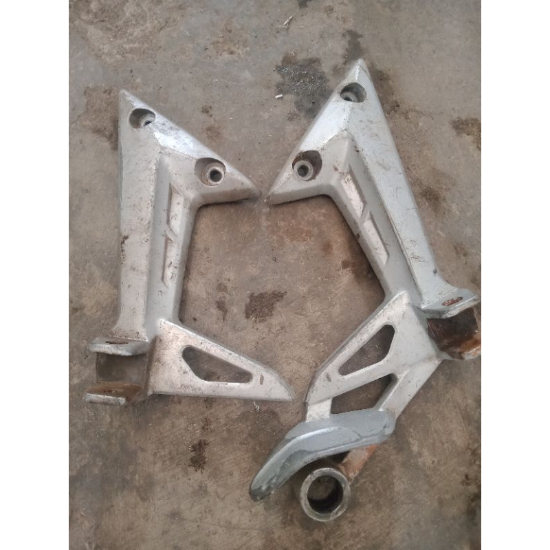 pustep belkang motor mx lama 135  old bekas copotan motor asli original seken