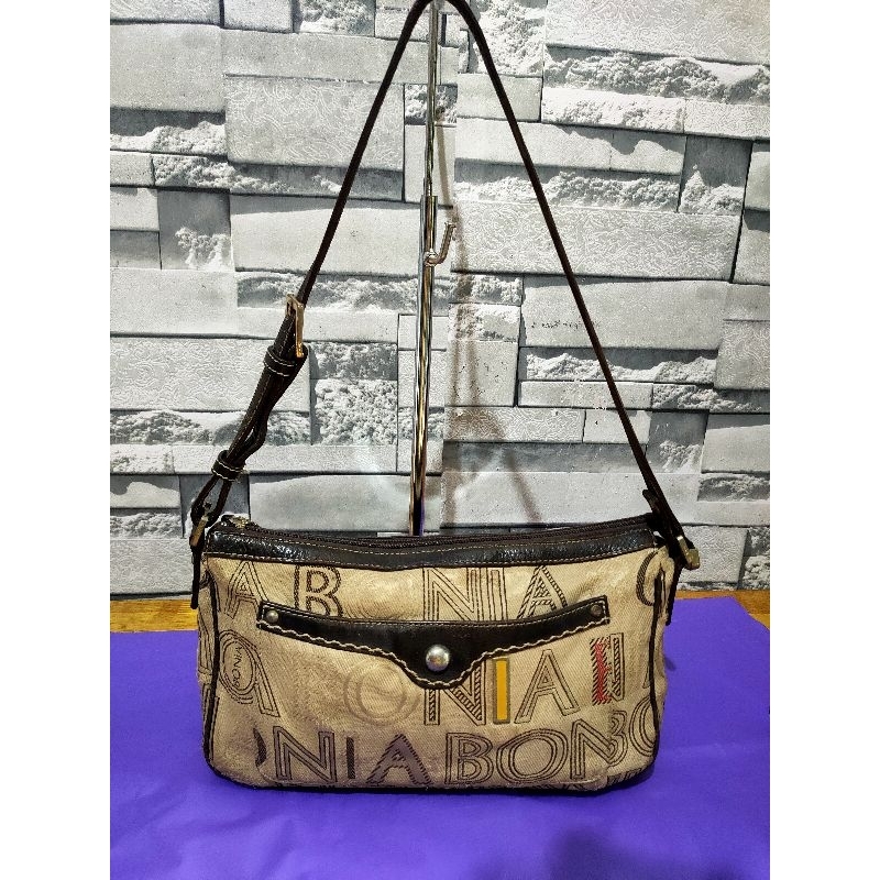 Bonia Shoulder bag preloved
