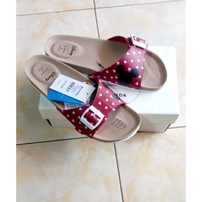 Sandal Disney Nevada