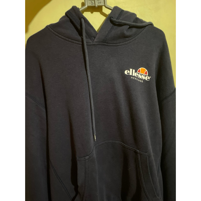 hodie ellese