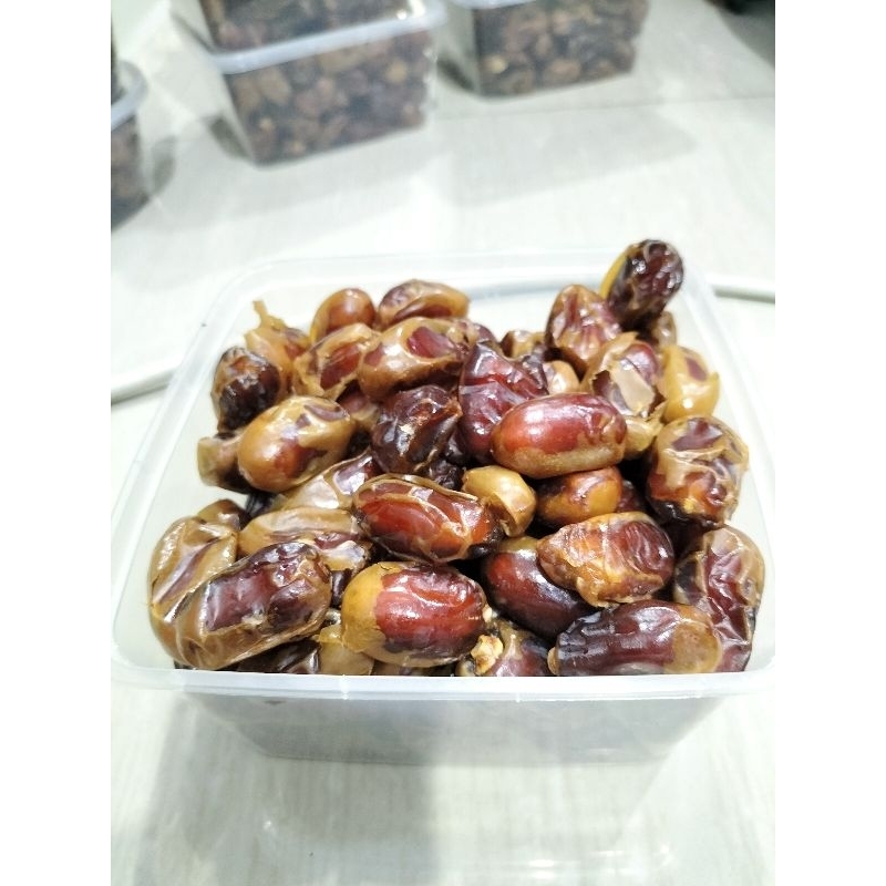 

kurma khalas 700gr