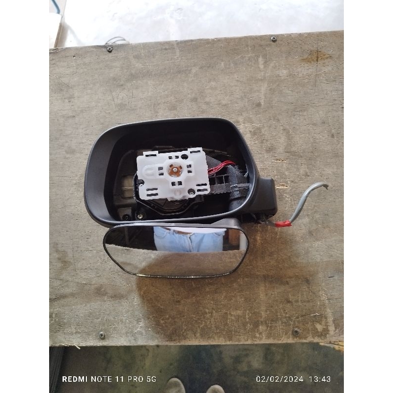 Spion Daihatsu Sirion Thn 2008