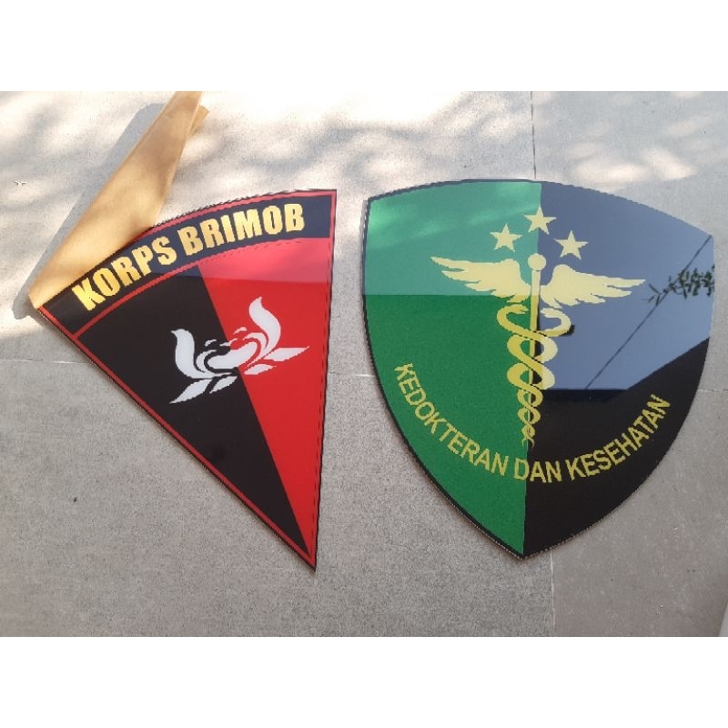 

Papan nama Institusi bahan Akrilik | Papan Nama Dinas | Custom papan nama Institusi