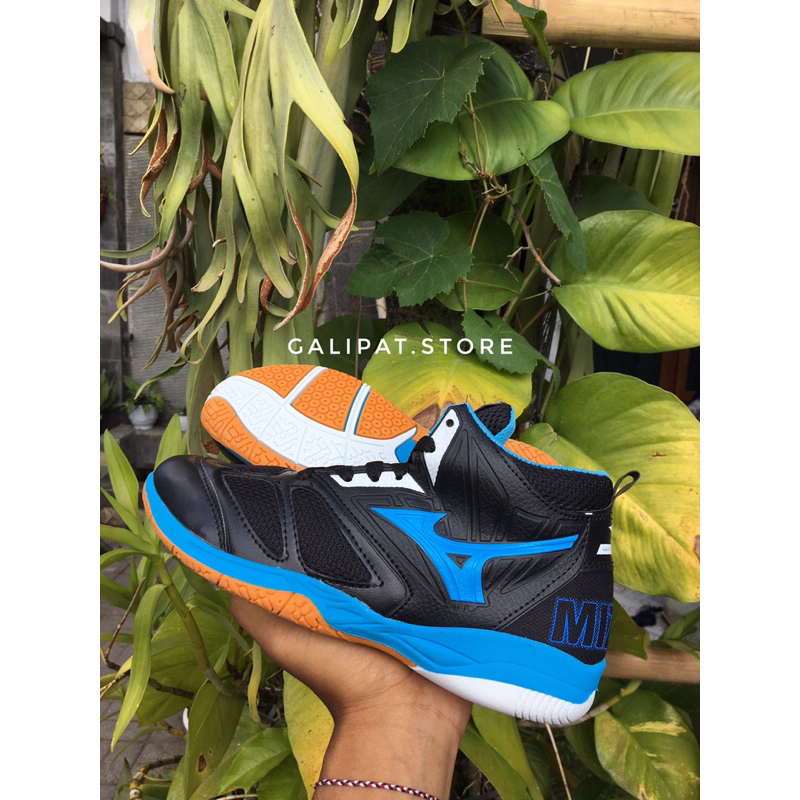 Sepatu Olahraga voli/badminton dll anak Mizuno terbaru