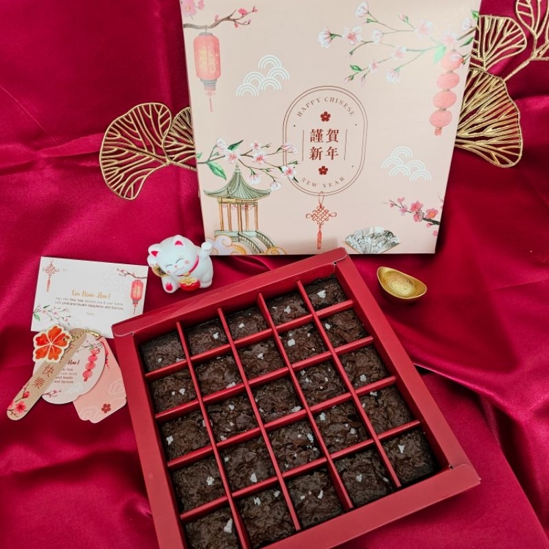 

Hampers Imlek / Fortune Hampers / Fudgy Brownie