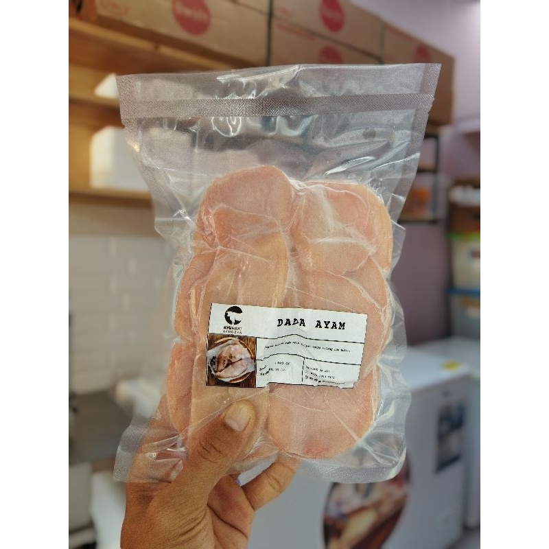 

Dada Ayam Bone Less 500 gr